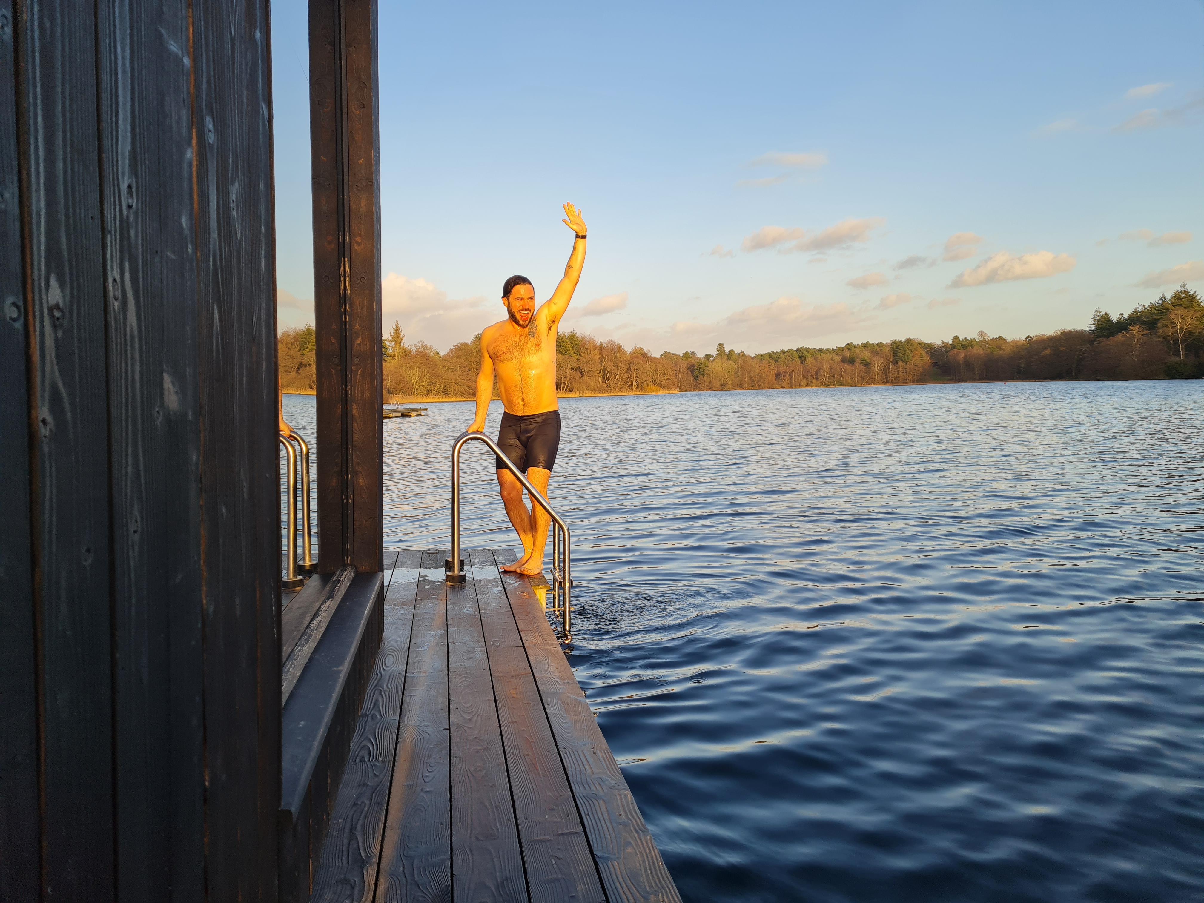 Y﻿es yes... Matt did get in...