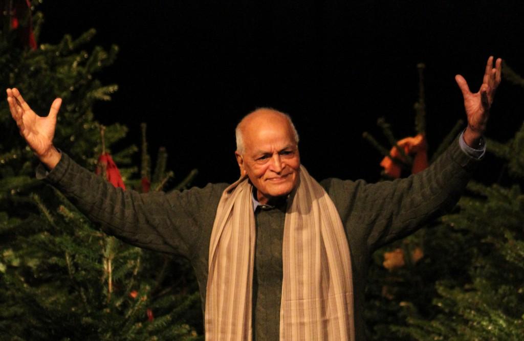 Satish-Kumar-c-Jack-Razzak-385x250