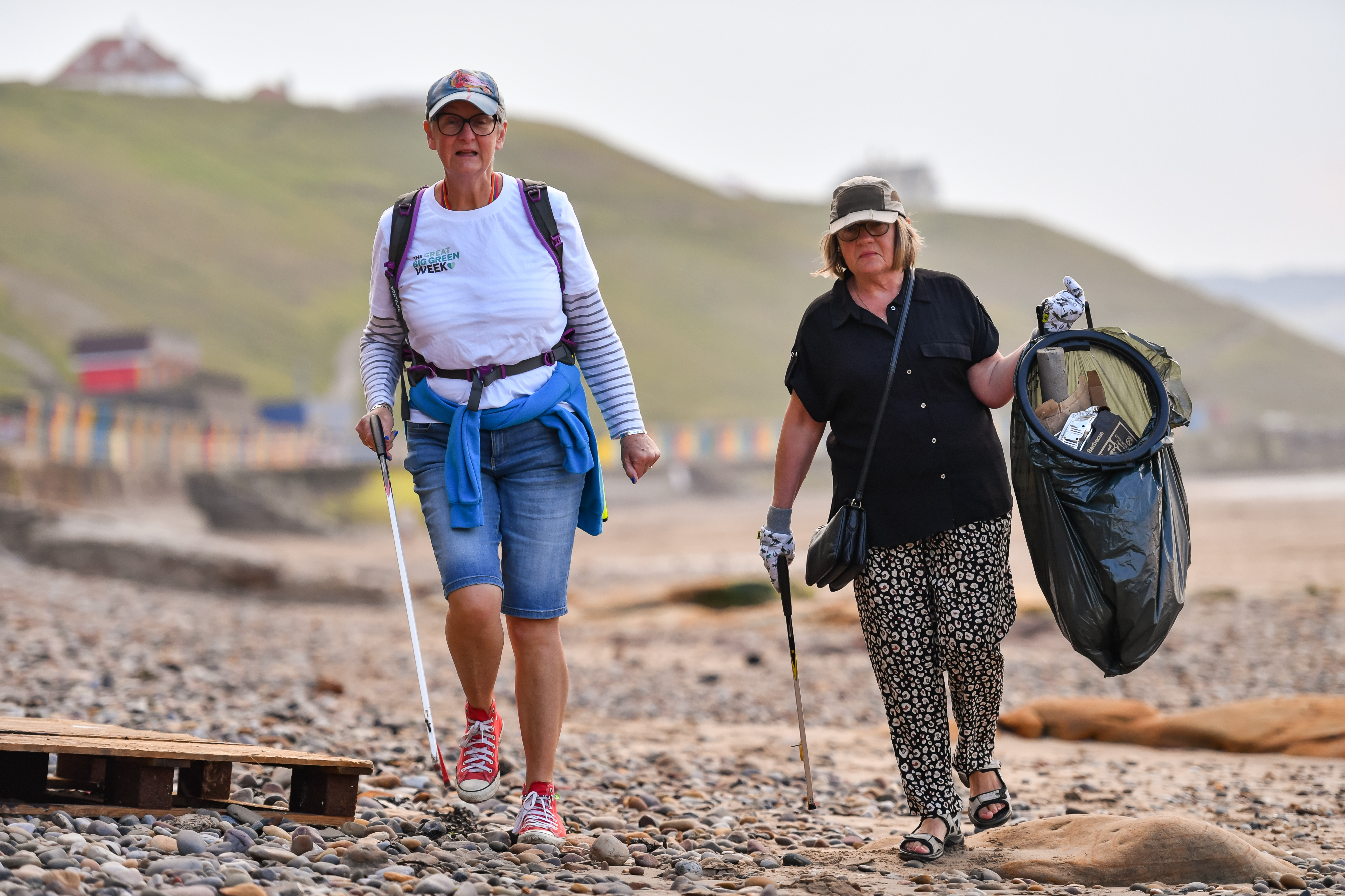 Whitby Beach Sweep. Credit - Will Palmer / The Climate Coalition 