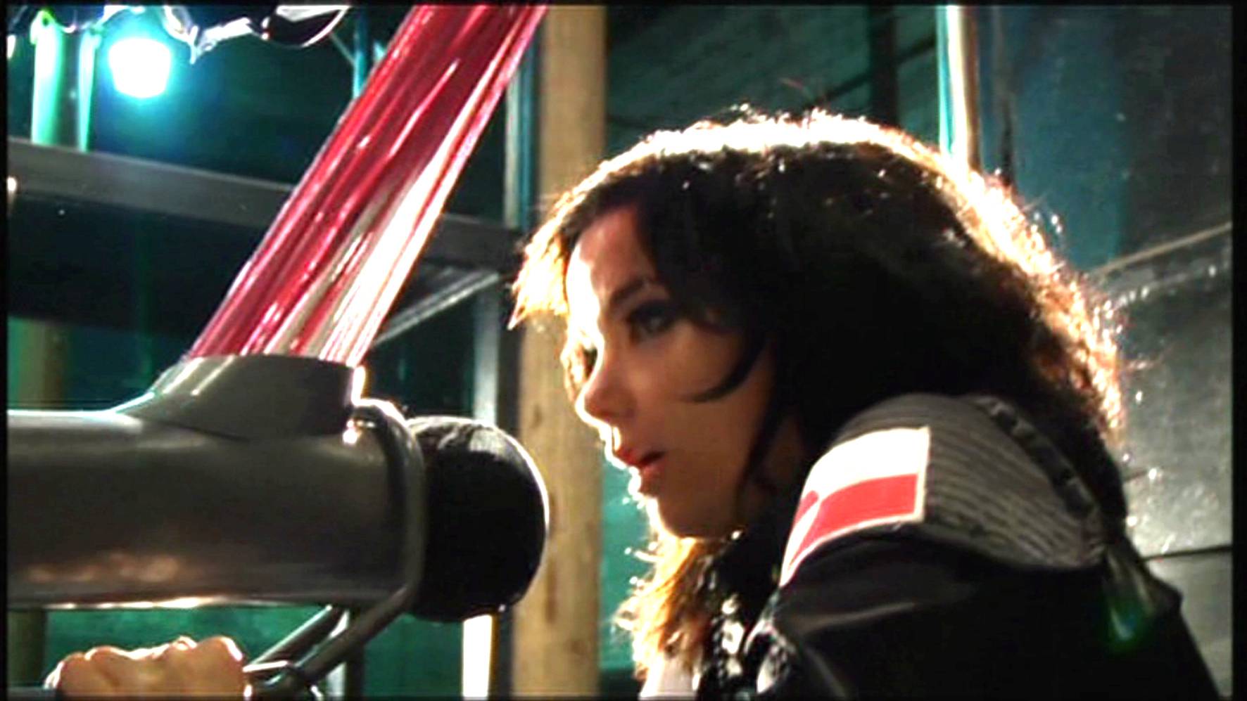 Björk - Declare Independence (music video)