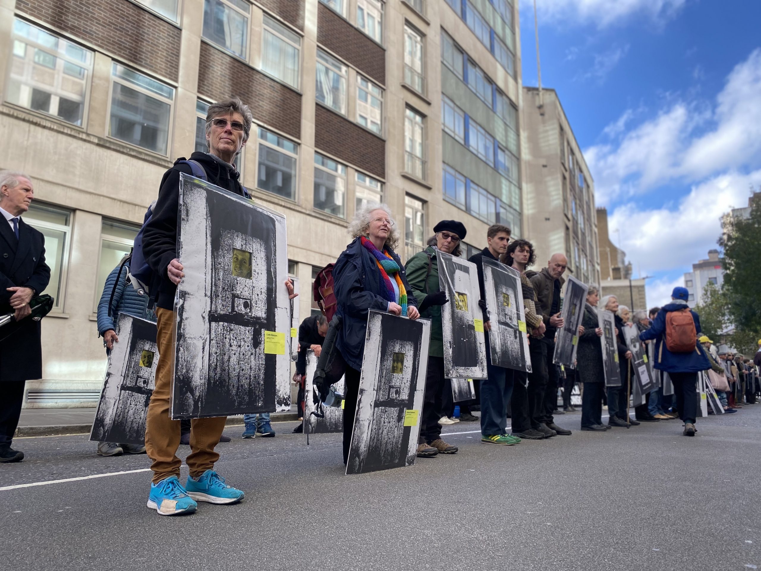 Ministry of Justice blockaded as calls grow to release the UK's political prisoners now